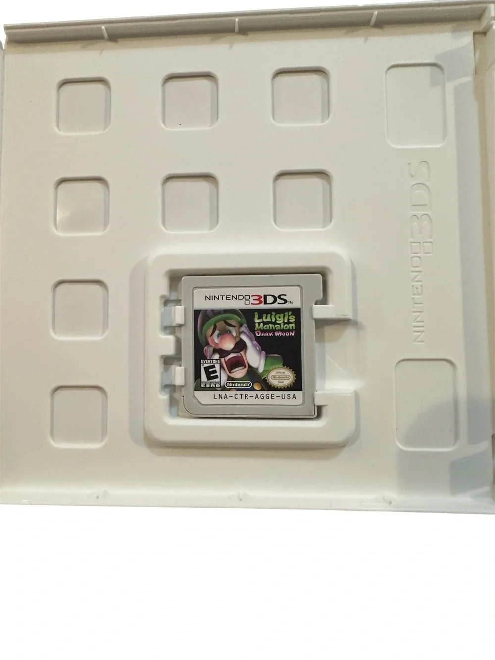 Nintendo Luigi's Mansion: Dark Moon - Green & Red Selects Cover Tested